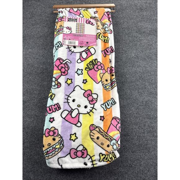HELLO KITTY Snack Shoppe Burger & Fries Plush Throw Blanket 50 x 70 NWT - Picture 1 of 8